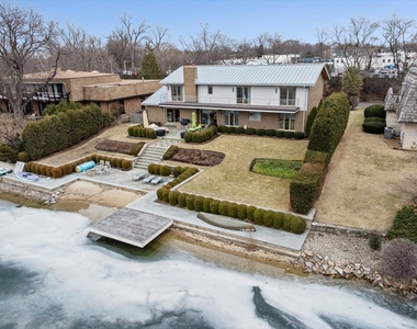 2076 Valley Lo Lane - Photo Thumbnail 3