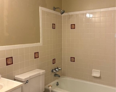2891 Bianca Court - Photo Thumbnail 20