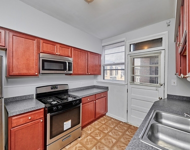 5453 S Everett Avenue - Photo Thumbnail 3