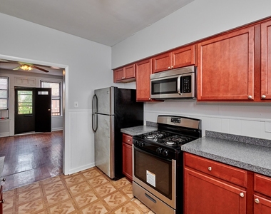 5453 S Everett Avenue - Photo Thumbnail 2