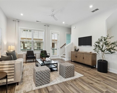 776 Metropolitan Parkway Sw - Photo Thumbnail 6