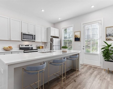776 Metropolitan Parkway Sw - Photo Thumbnail 18