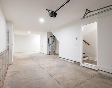 776 Metropolitan Parkway Sw - Photo Thumbnail 3
