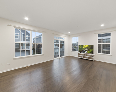 4431 Monroe Court - Photo Thumbnail 3