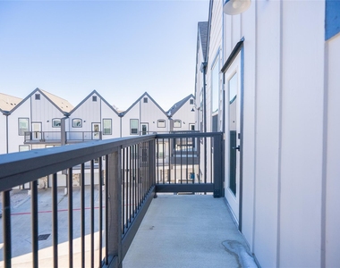 2519 Washington Street - Photo Thumbnail 16