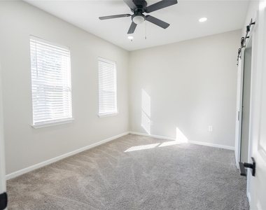 2519 Washington Street - Photo Thumbnail 12