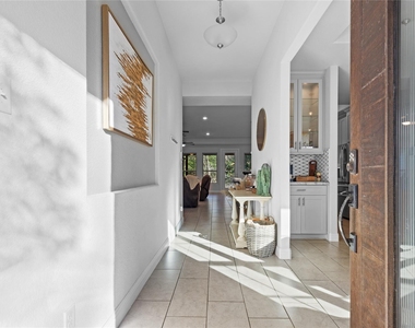 12140 Goliad Lane - Photo Thumbnail 2