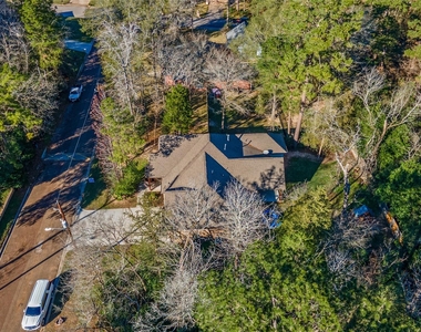 12140 Goliad Lane - Photo Thumbnail 31