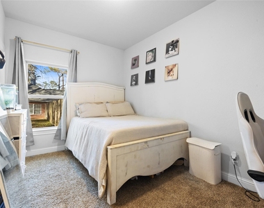 12140 Goliad Lane - Photo Thumbnail 21