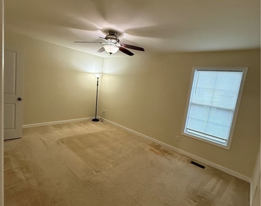 512 Paddle Creek Drive - Photo Thumbnail 29