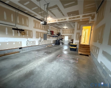 512 Paddle Creek Drive - Photo Thumbnail 36
