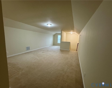 512 Paddle Creek Drive - Photo Thumbnail 31