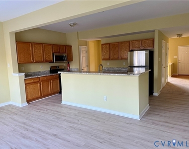 1408 New Haven Court - Photo Thumbnail 4