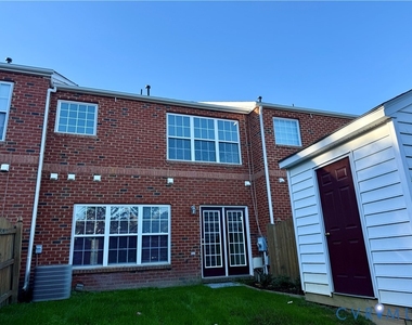 1408 New Haven Court - Photo Thumbnail 9