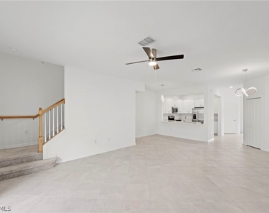 2827 Blossom Way - Photo Thumbnail 19