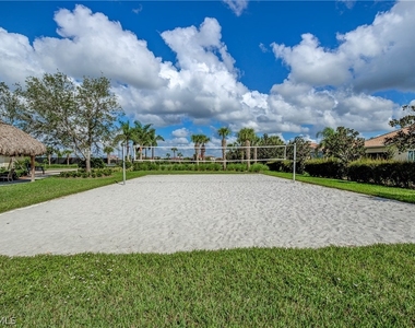 2827 Blossom Way - Photo Thumbnail 10