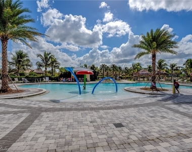 2827 Blossom Way - Photo Thumbnail 4