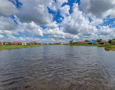 2827 Blossom Way - Photo Thumbnail 12