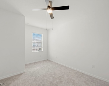 2827 Blossom Way - Photo Thumbnail 28