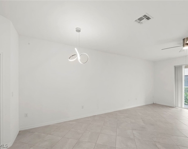 2827 Blossom Way - Photo Thumbnail 14