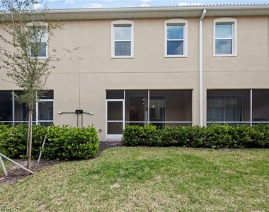 2827 Blossom Way - Photo Thumbnail 33