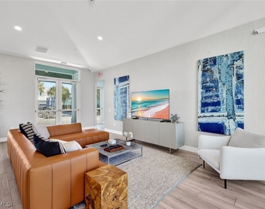 26331 Coco Cay Circle - Photo Thumbnail 5