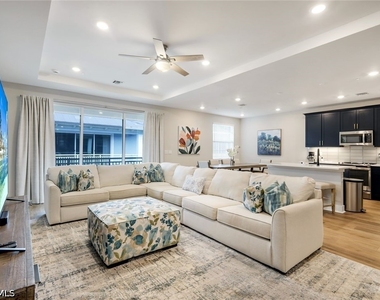26331 Coco Cay Circle - Photo Thumbnail 20