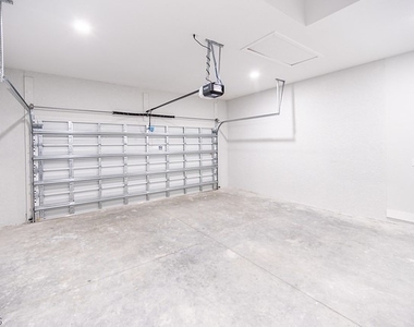 3313 36th Street Sw - Photo Thumbnail 22