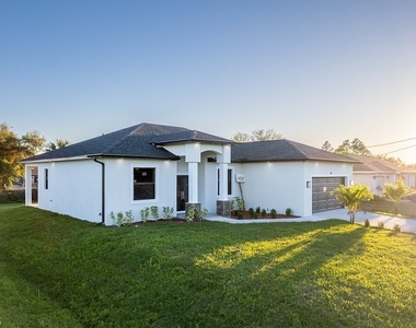 3313 36th Street Sw - Photo Thumbnail 2