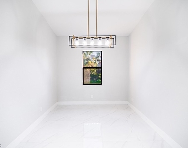 3313 36th Street Sw - Photo Thumbnail 11