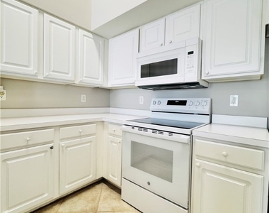 4109 Residence Drive - Photo Thumbnail 10