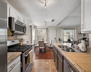 18315 Beaverdell Drive - Photo Thumbnail 6