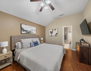 18315 Beaverdell Drive - Photo Thumbnail 3