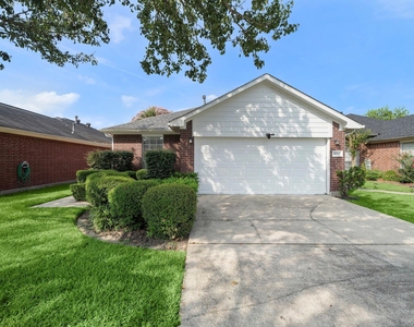 18315 Beaverdell Drive - Photo Thumbnail 16