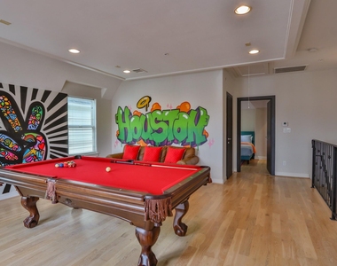 4114 Driscoll Street - Photo Thumbnail 5