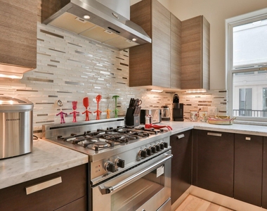 4114 Driscoll Street - Photo Thumbnail 15