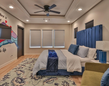 4114 Driscoll Street - Photo Thumbnail 23