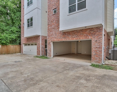 4114 Driscoll Street - Photo Thumbnail 46