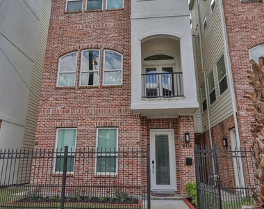 4114 Driscoll Street - Photo Thumbnail 48
