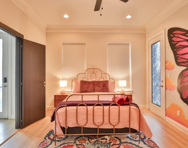 4114 Driscoll Street - Photo Thumbnail 35