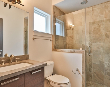 4114 Driscoll Street - Photo Thumbnail 32