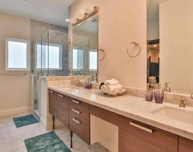 4114 Driscoll Street - Photo Thumbnail 27