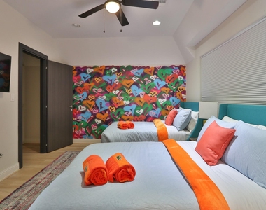 4114 Driscoll Street - Photo Thumbnail 20