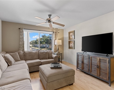 8274 Key Royal Circle - Photo Thumbnail 10