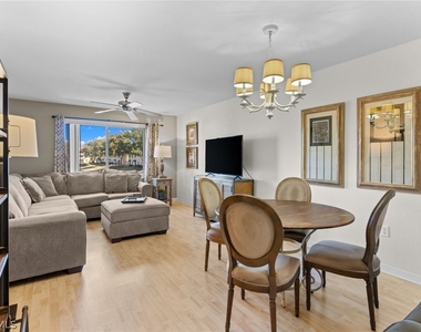 8274 Key Royal Circle - Photo Thumbnail 4