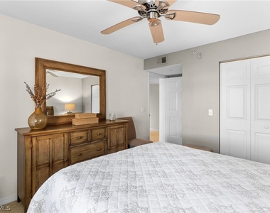 8274 Key Royal Circle - Photo Thumbnail 15