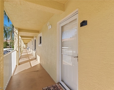 8274 Key Royal Circle - Photo Thumbnail 25