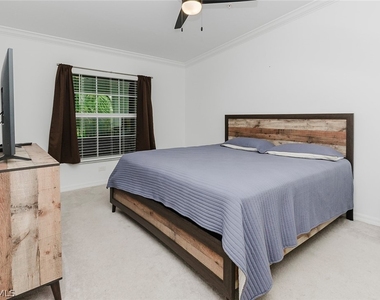 6082 National Boulevard - Photo Thumbnail 2