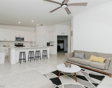 6082 National Boulevard - Photo Thumbnail 17