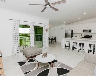 6082 National Boulevard - Photo Thumbnail 10